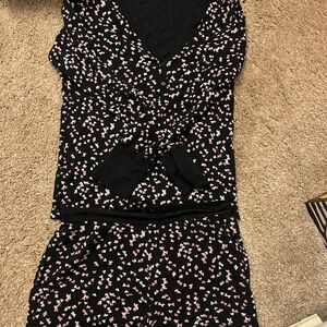 Victoria's Secret Black w/Pink/White Hearts, Longsleeve. Shorts. (M)
